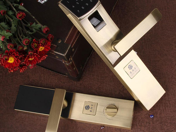 杭州配小車遙控鑰匙