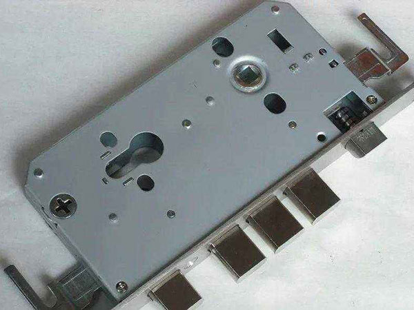 武漢車開鎖電話